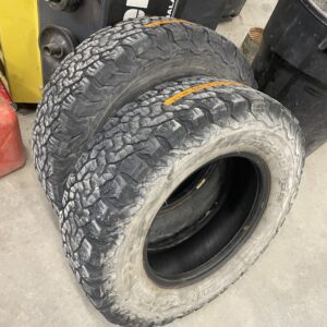 (2) A/T K02 - 225 75 R16